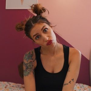 Meet your Posher, Stacy